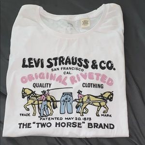 Short sleeve “Levi’s” tee